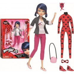 BANDAI Poupée Ladybug 26cm et ses 2 tenues Miraculous