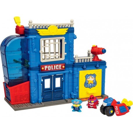 GOLIATH SUPER ZINGS POLICE STATION