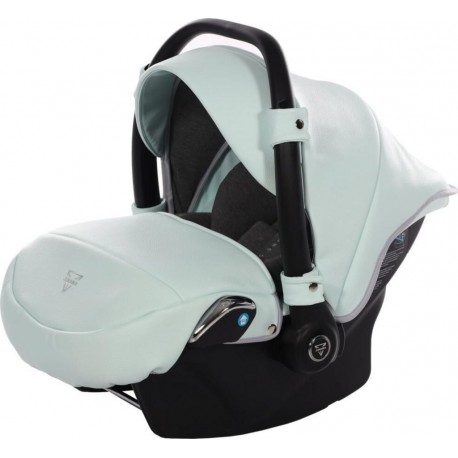 NC Car Seat I-size Poussette Luxe Hand Craft 01