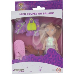 FERRY Mini poupée en balade