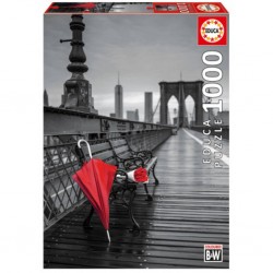 Educa Puzzle Parapluie rouge, pont de brooklyn « coloured black & white »